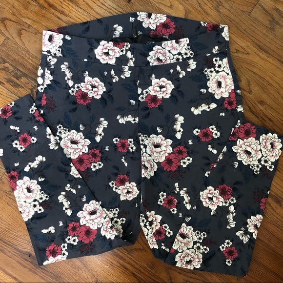 torrid Pants - Torrid gray floral stretch leggings